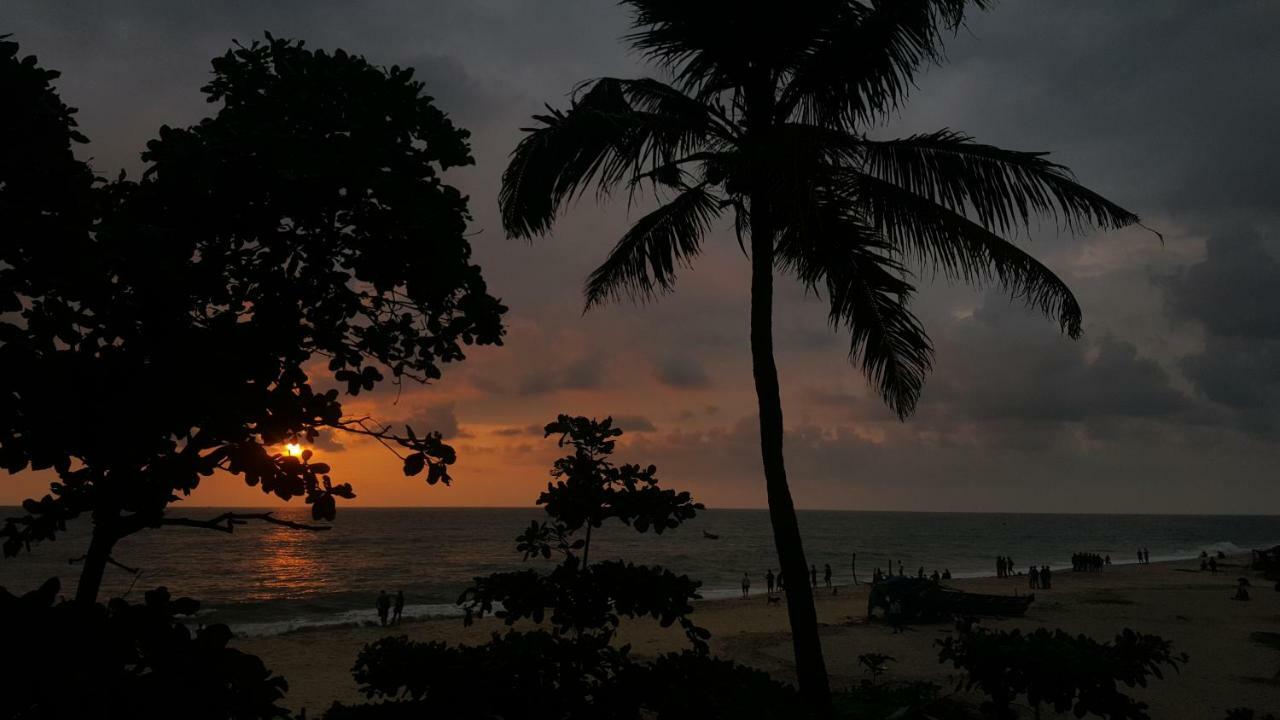 Neela Waters - Beach Home Alappuzha Exterior foto